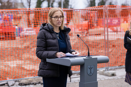 Temeljni kamen za Širitev Zdravstvenega doma Domžale in gradnjo podzemne garaže_Jure Gubanc (1)